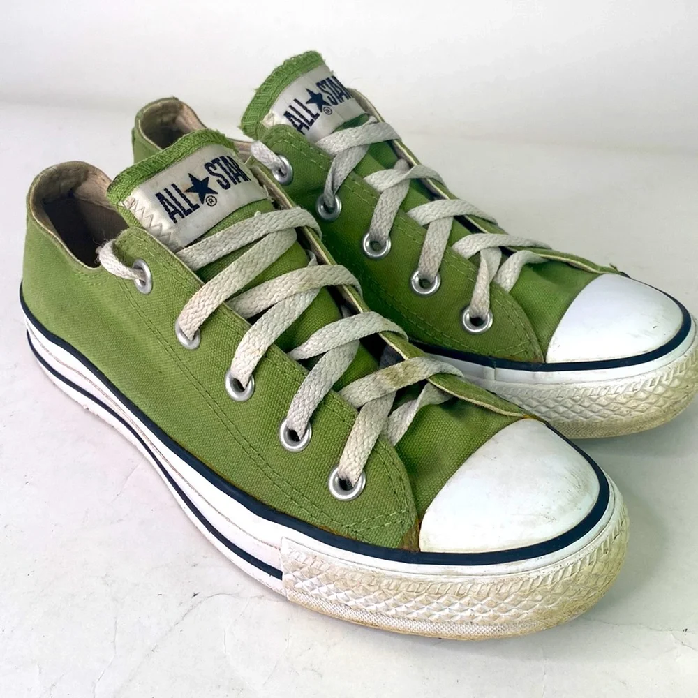 RARE Converse low tops size women’s 6 olive green - Picture 1 of 11